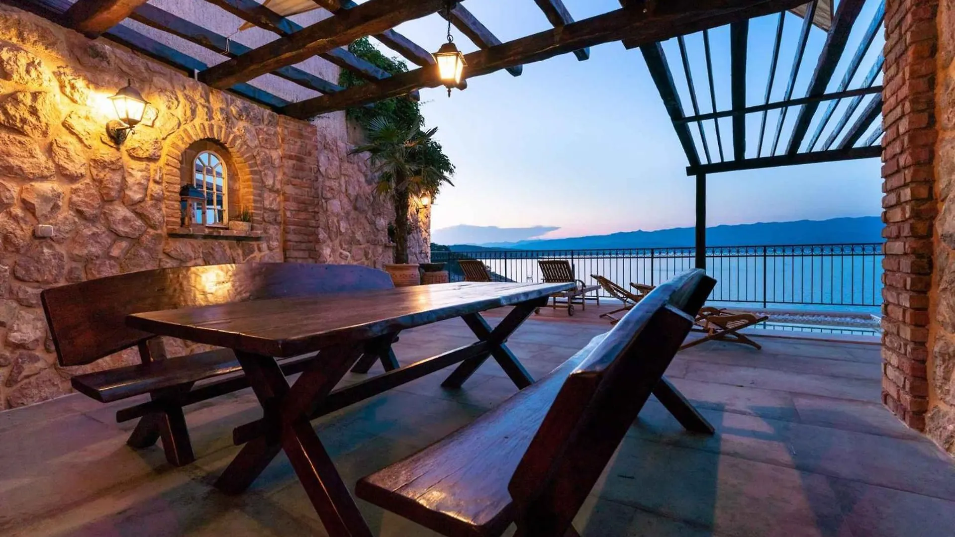 Holiday Home In Vrbnik - Insel Krk 45251 Croatia
